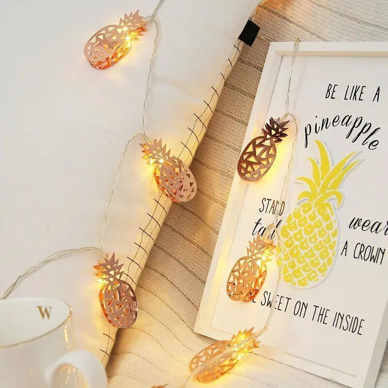 Guirlande Lumineuse Ananas – LED Décorative pour Halloween, Noël et Fêtes