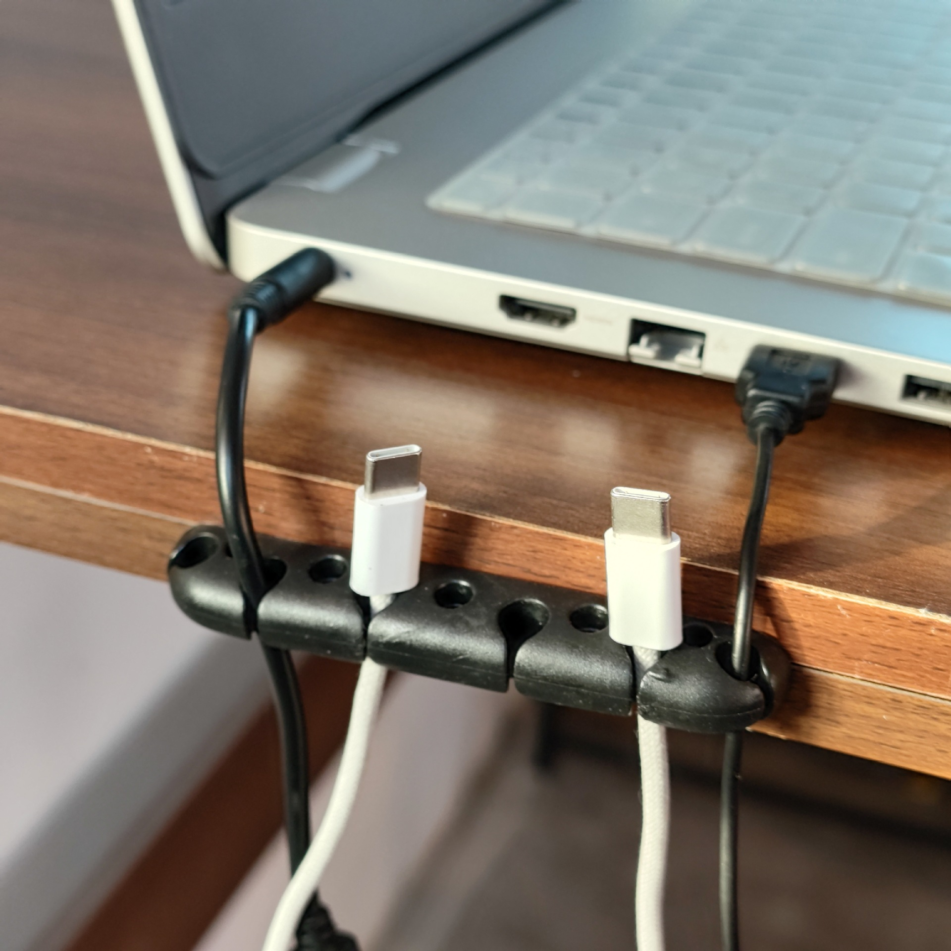 Lot de 7 Clips pour Câbles – Organisation Facile et Pratique