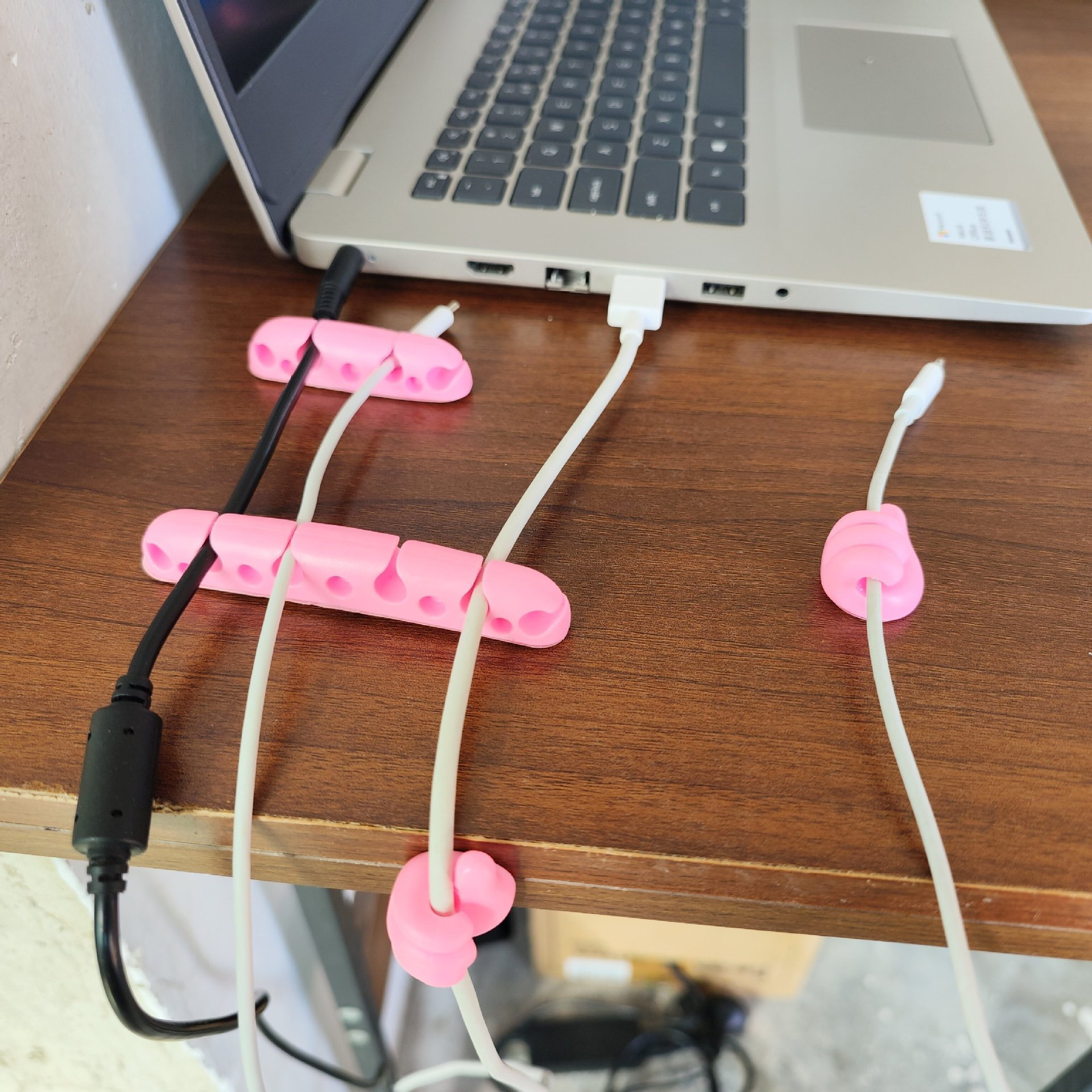 Lot de 7 Clips pour Câbles – Organisation Facile et Pratique