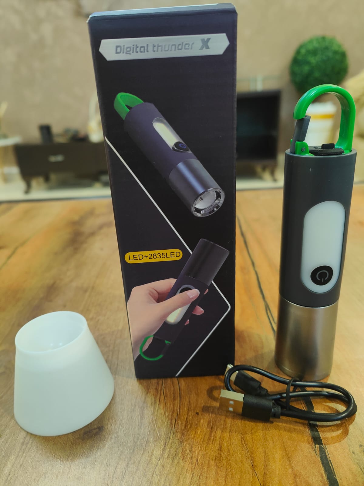 Digital Thunder LED+2835 – Lampe Torche LED Rechargeable USB