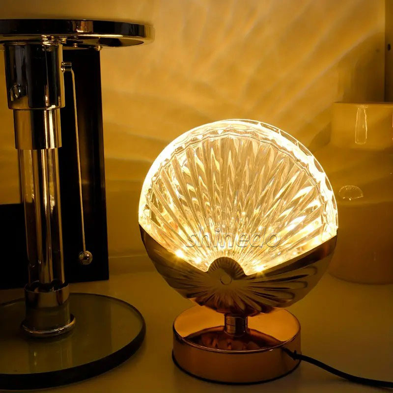 LED Décorative Moderne – Intensité Variable, Durable et Éco-énergétique